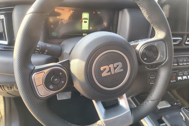 Used 212 T01 2024 2.0T Mechanic Steering Wheel