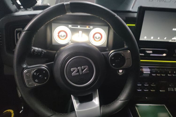 Used 212 T01 2024 2.0T Explorer Steering Wheel