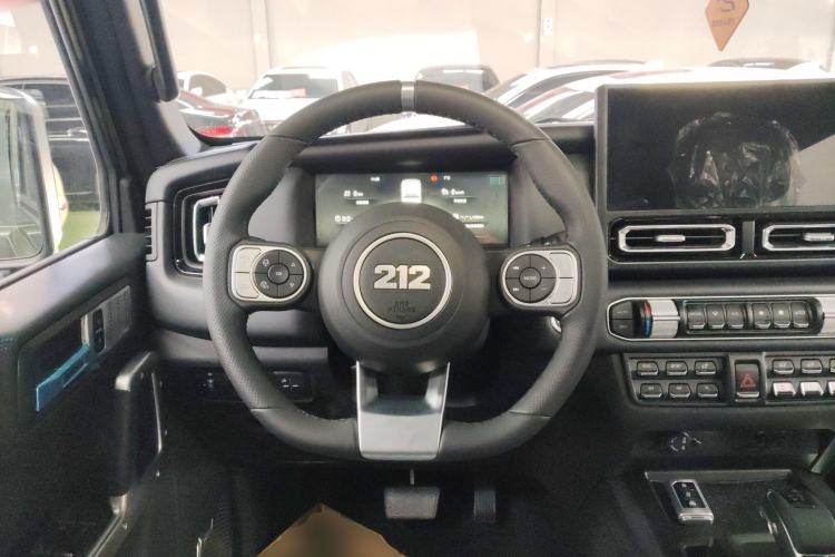 Used 212 T01 2024 2.0T Explorer Steering Wheel