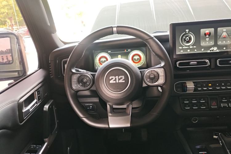 Used 212 T01 2024 2.0T Mechanic Steering Wheel