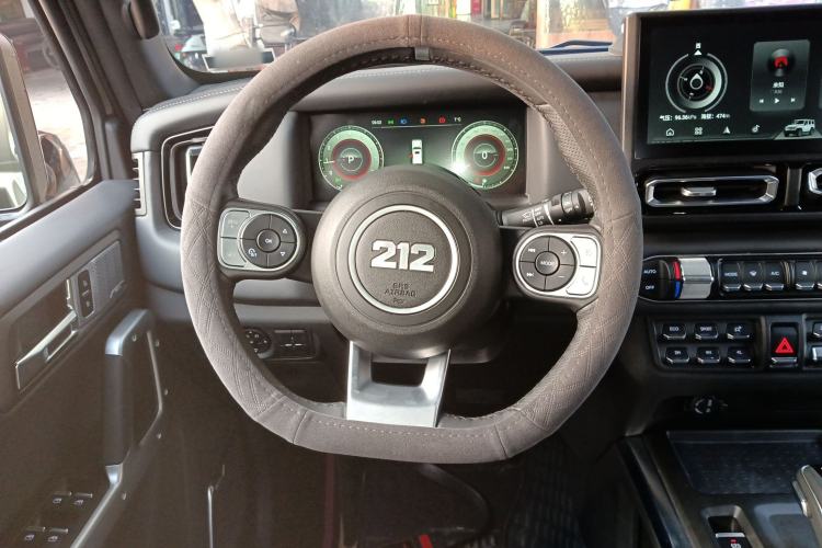 Used 212 T01 2024 2.0T Mechanic Steering Wheel
