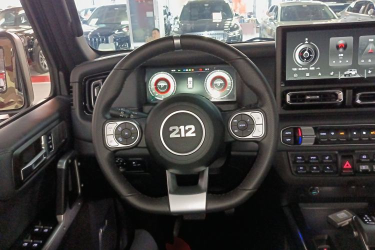 Used 212 T01 2024 2.0T Explorer Steering Wheel