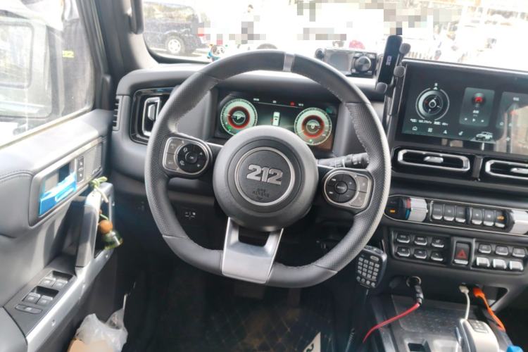 Used 212 T01 2024 2.0T Explorer Steering Wheel