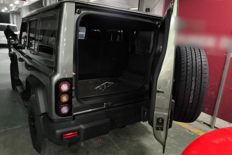 Used 212 T01 2024 2.0T Explorer Trunk