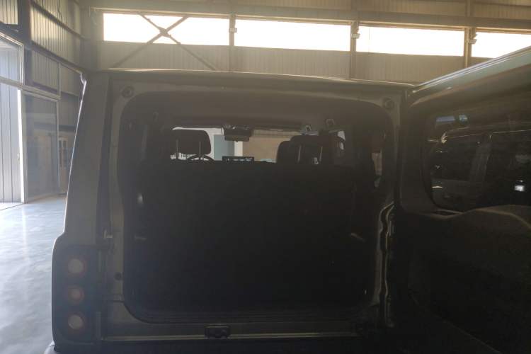 Used 212 T01 2024 2.0T Mechanic Trunk