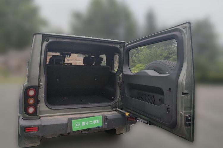Used 212 T01 2024 2.0T Mechanic Trunk