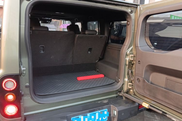 Used 212 T01 2024 2.0T Mechanic Trunk