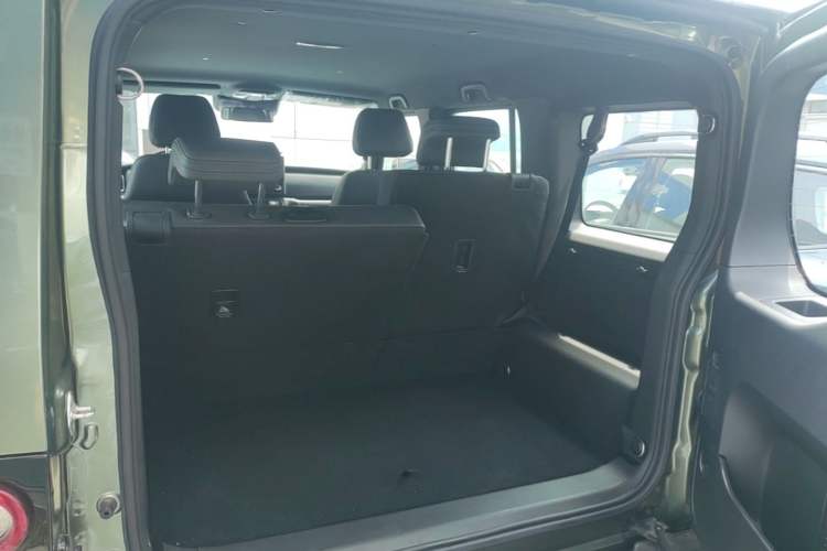 Used 212 T01 2024 2.0T Mechanic Trunk