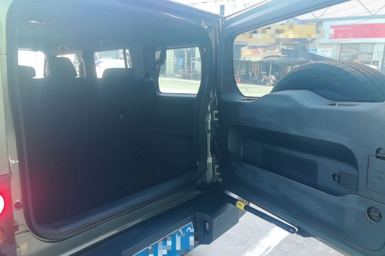 Used 212 T01 2024 2.0T Mechanic Trunk