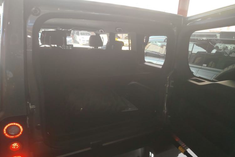 Used 212 T01 2024 2.0T Mechanic Trunk