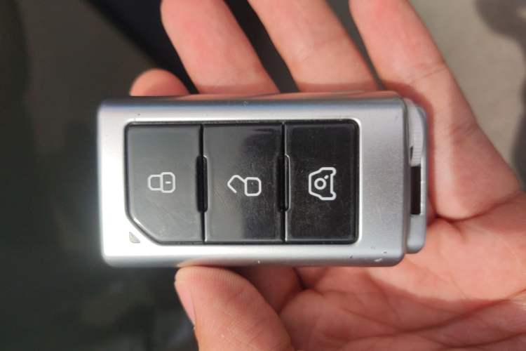 Used 212 T01 2024 2.0T Mechanic Vehicle Key