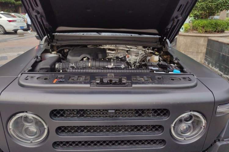 Used 212 T01 2024 2.0T Mechanic Engine Bay