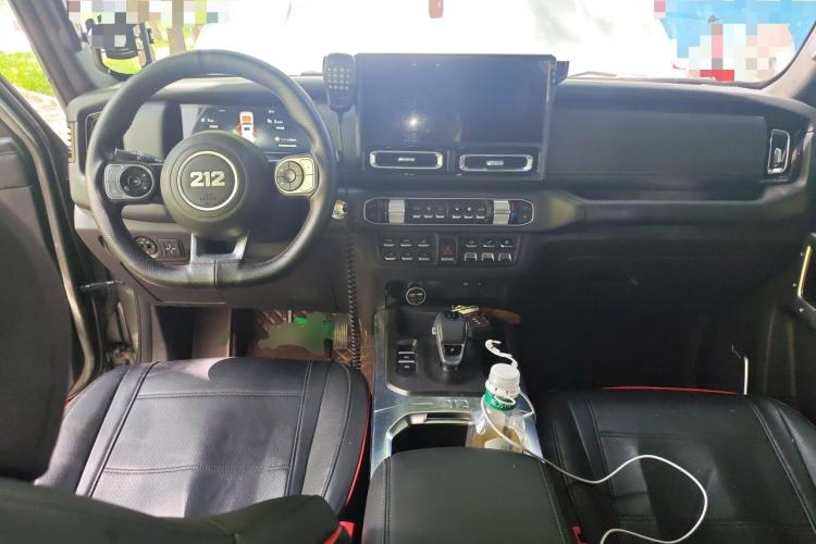 Used 212 T01 2024 2.0T Mechanic Center Console
