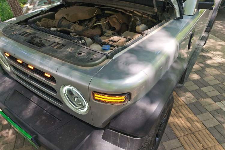 Used 212 T01 2024 2.0T Mechanic Engine Bay Left