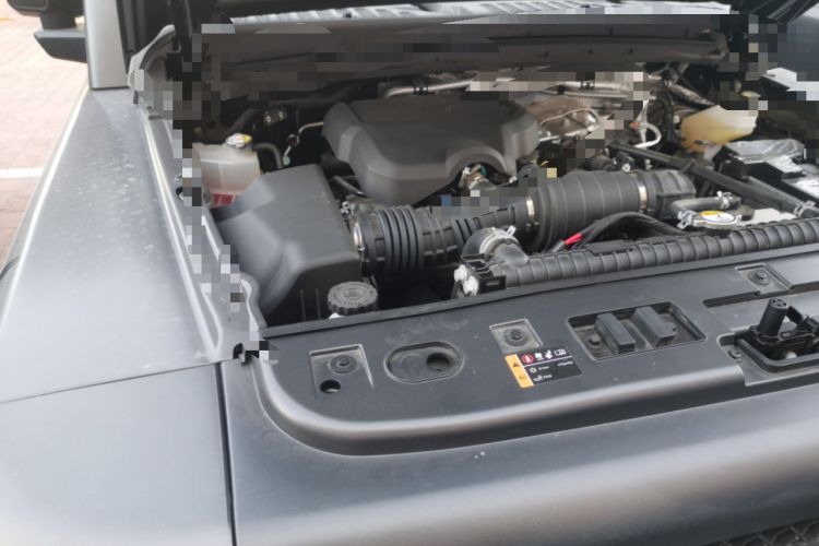 Used 212 T01 2024 2.0T Explorer Engine Bay Right
