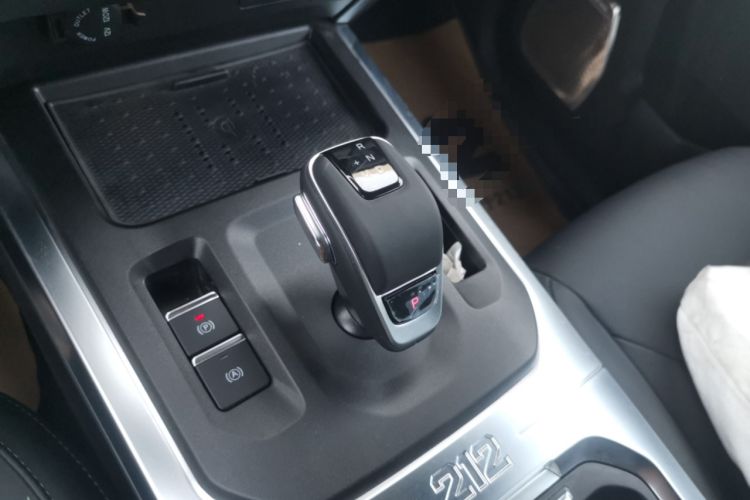 Used 212 T01 2024 2.0T Explorer Gear Lever
