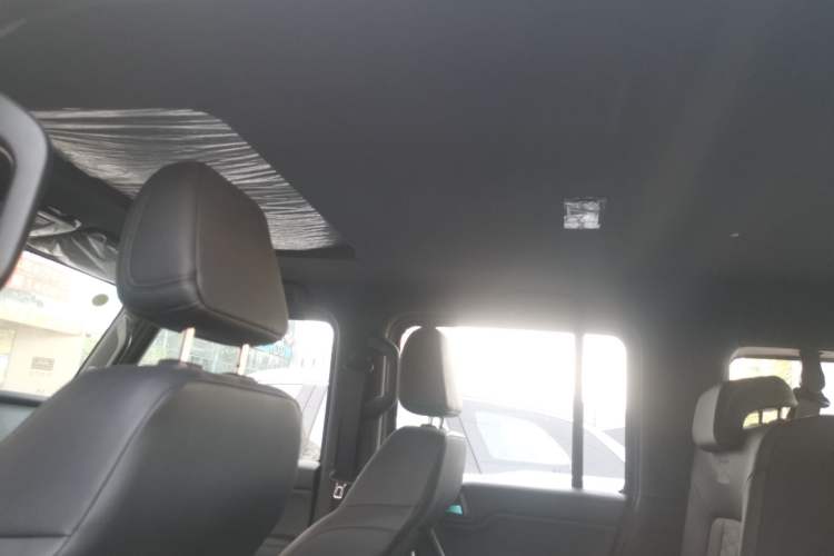 Used 212 T01 2024 2.0T Explorer Headliner