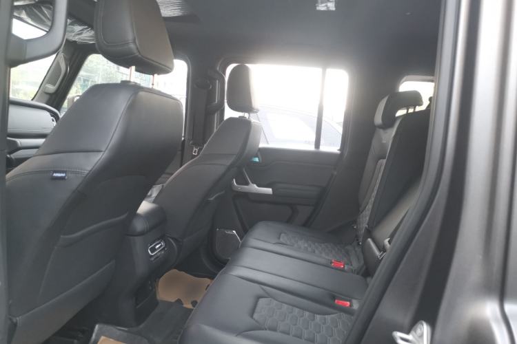 Used 212 T01 2024 2.0T Explorer Left Rear Seat