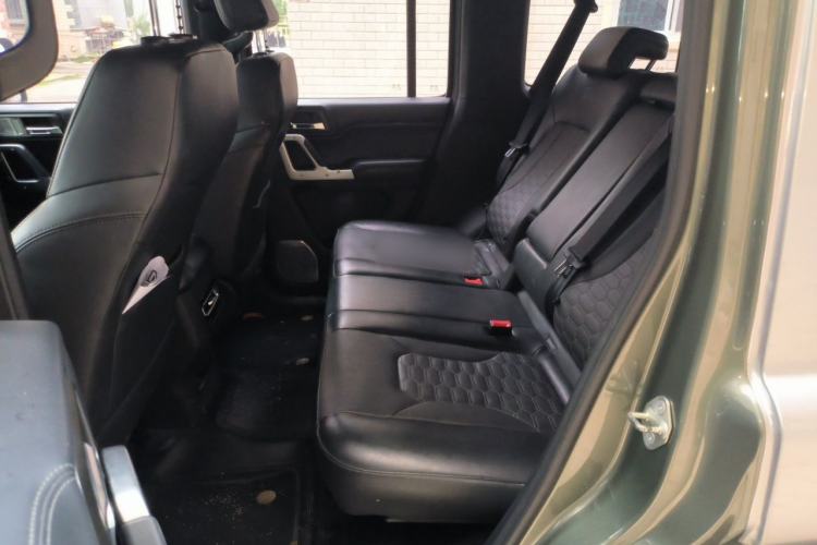 Used 212 T01 2024 2.0T Explorer Left Rear Seat