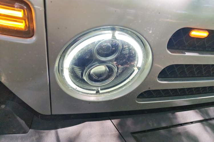 Used 212 T01 2024 2.0T Mechanic Right Front Headlight