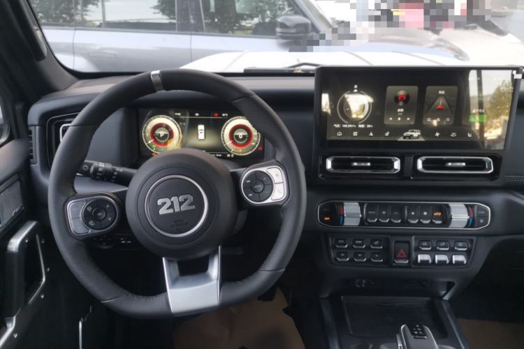 Used 212 T01 2024 2.0T Explorer Steering Wheel