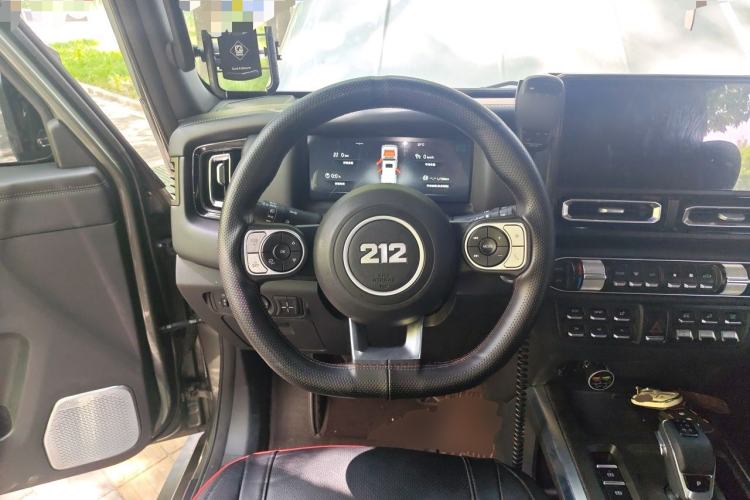 Used 212 T01 2024 2.0T Mechanic Steering Wheel
