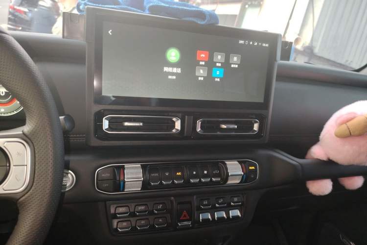 Used 212 T01 2024 2.0T Mechanic Audio And AC Panel