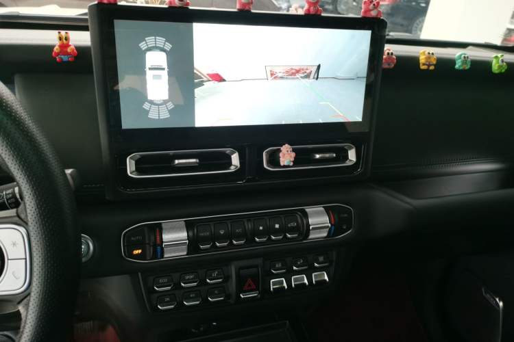 Used 212 T01 2024 2.0T Mechanic Audio And AC Panel
