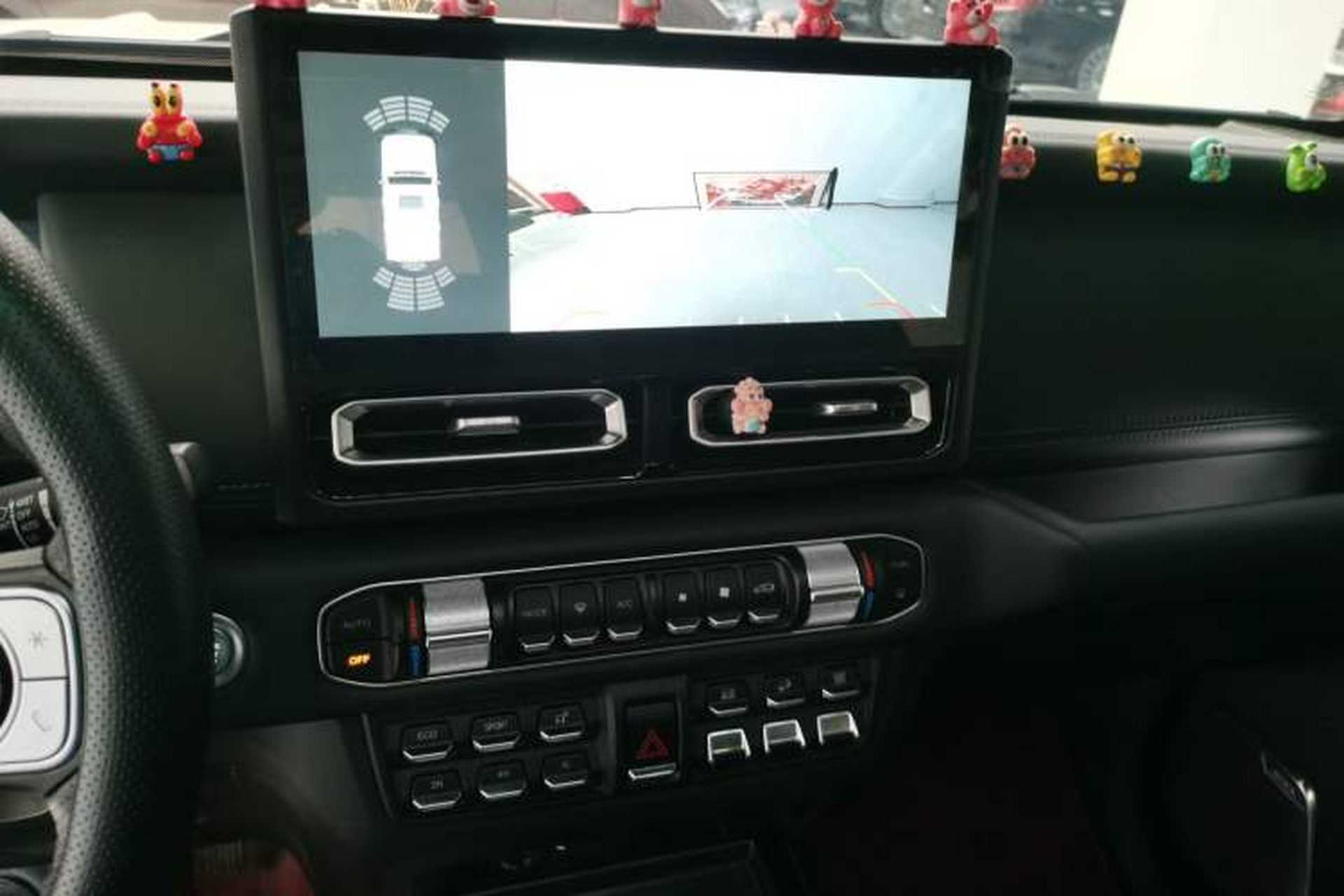 Used 212 T01 2024 2.0T Mechanic Audio And AC Panel
