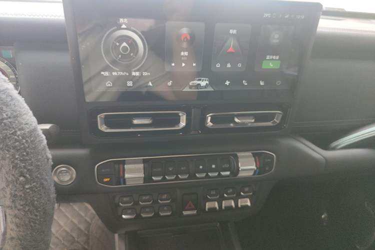 Used 212 T01 2024 2.0T Mechanic Audio And AC Panel