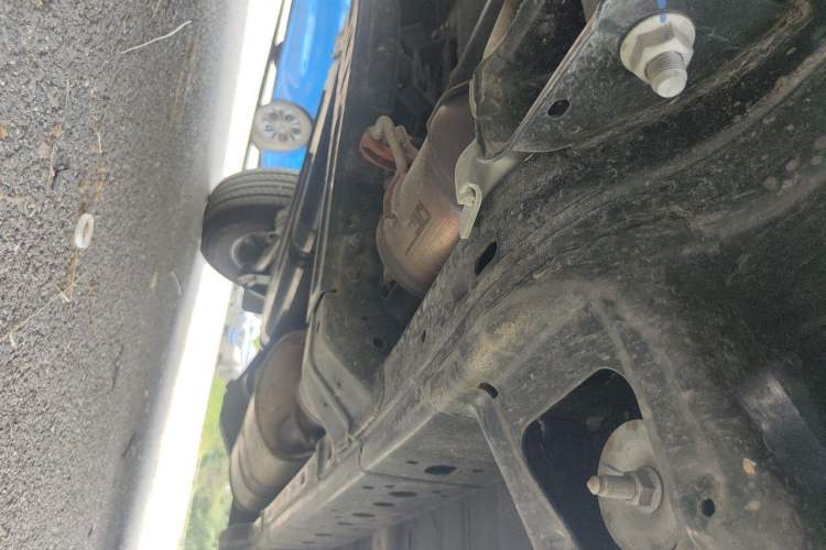Used 212 T01 2024 2.0T Mechanic Chassis Front Left