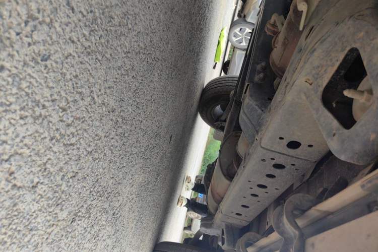 Used 212 T01 2024 2.0T Mechanic Chassis Front Left