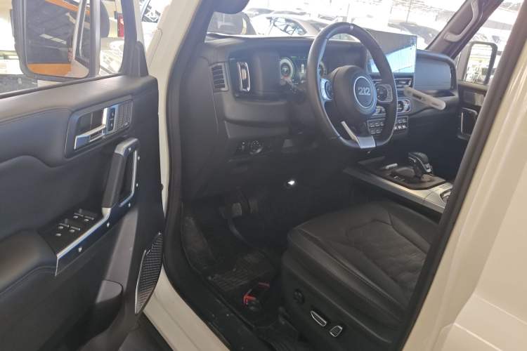 Used 212 T01 2024 2.0T Mechanic Driver Seat