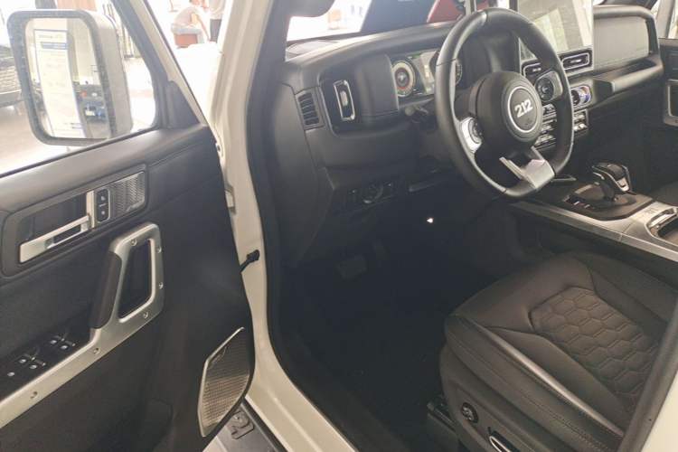 Used 212 T01 2024 2.0T Explorer Driver Seat