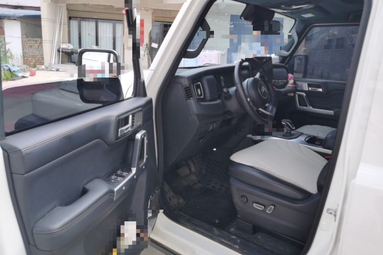 Used 212 T01 2024 2.0T Explorer Driver Seat