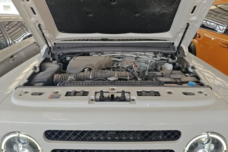 Used 212 T01 2024 2.0T Mechanic Engine Bay