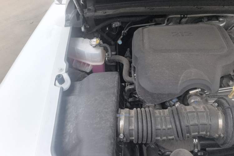 Used 212 T01 2024 2.0T Mechanic Engine Bay Right