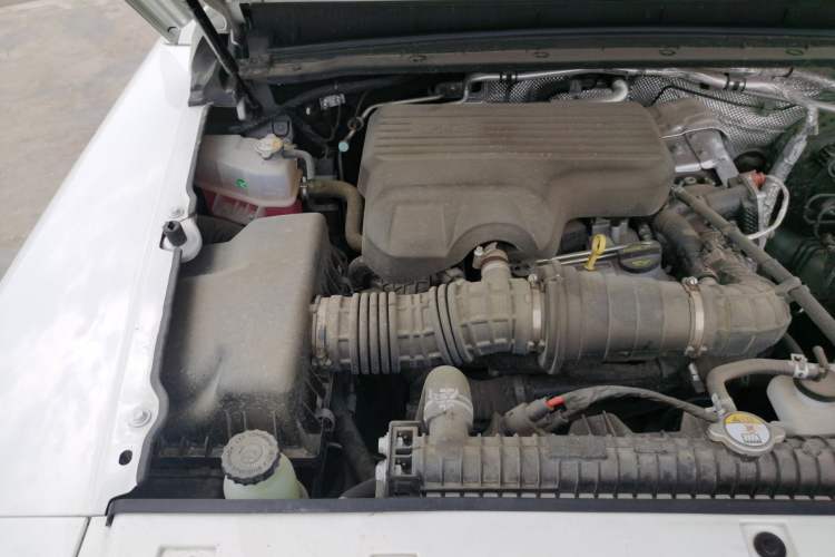 Used 212 T01 2024 2.0T Explorer Engine Bay Right