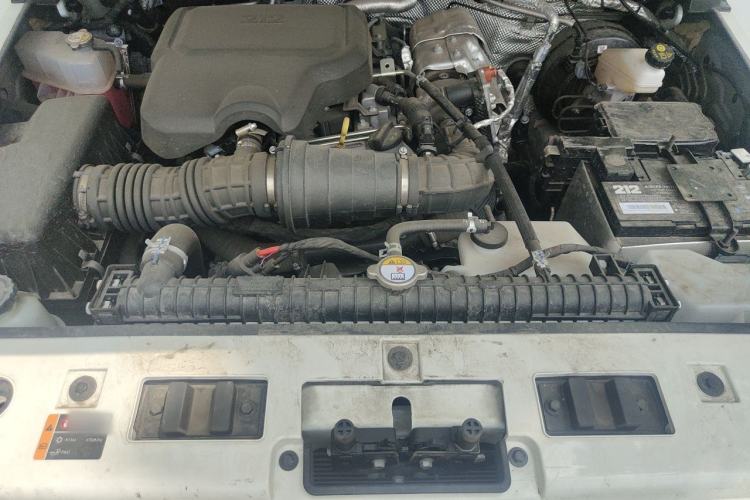 Used 212 T01 2024 2.0T Mechanic Engine Bay