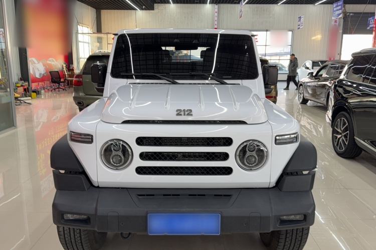 Used 212 T01 2024 2.0T Explorer Exterior 1