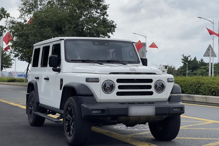 Used 212 T01 2024 2.0T Explorer Exterior 2