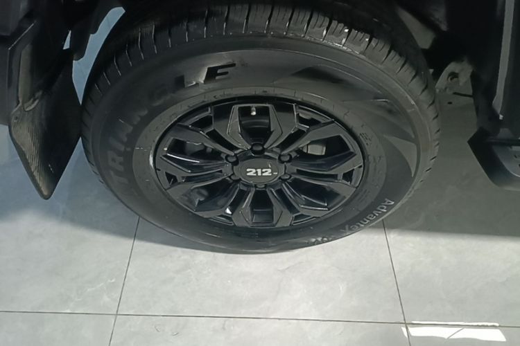 Used 212 T01 2024 2.0T Mechanic Exterior 6