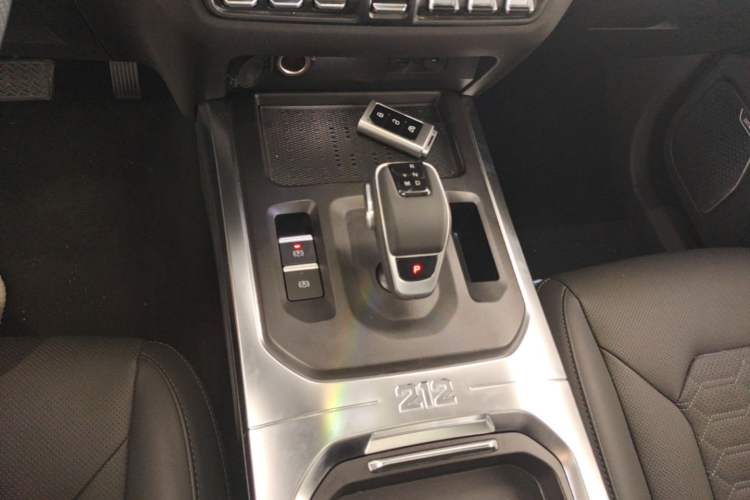 Used 212 T01 2024 2.0T Explorer Gear Lever