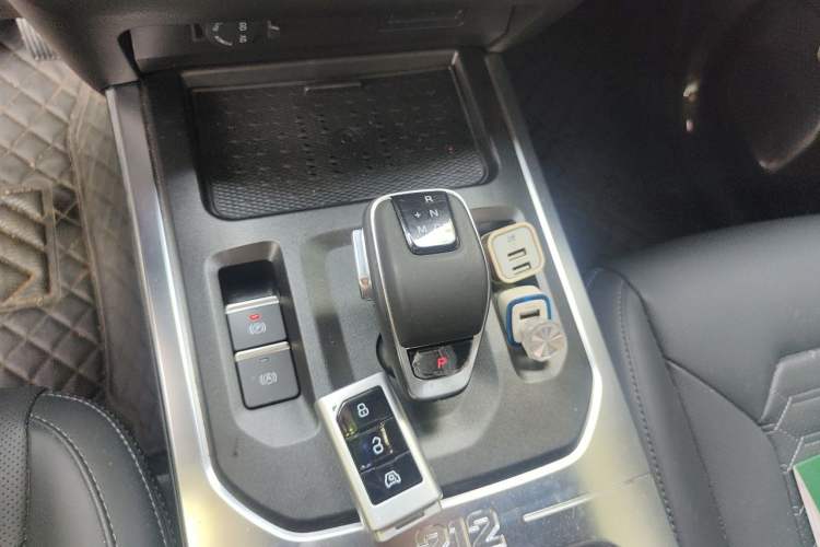 Used 212 T01 2024 2.0T Mechanic Gear Lever