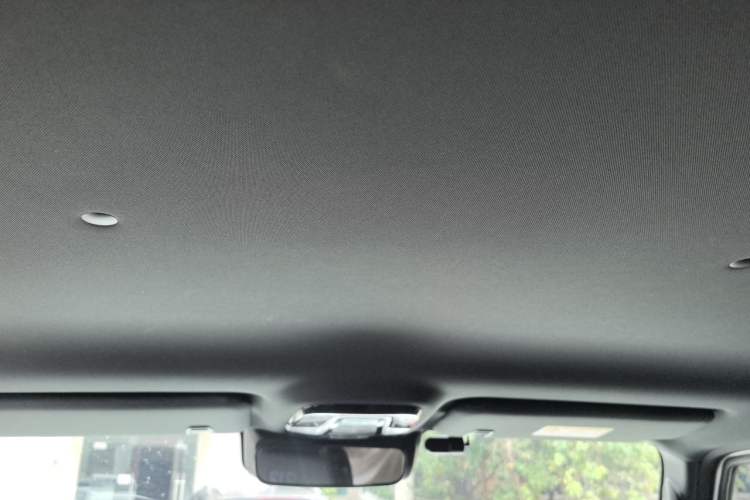 Used 212 T01 2024 2.0T Mechanic Headliner