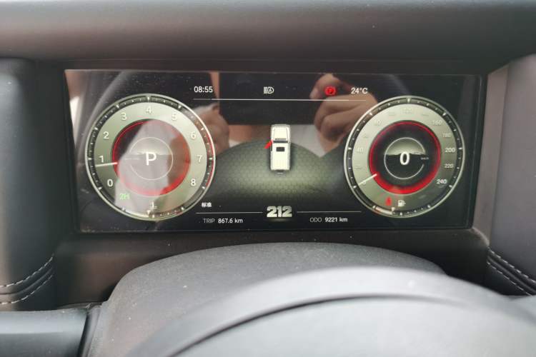 Used 212 T01 2024 2.0T Explorer Instrument Cluster