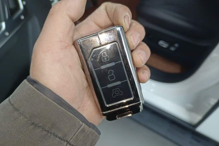 Used 212 T01 2024 2.0T Mechanic Interior 1