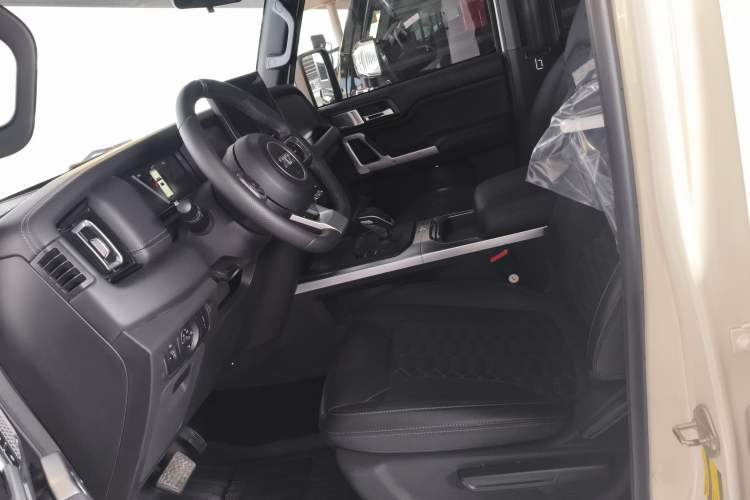 Used 212 T01 2024 2.0T Mechanic Left Front Seat