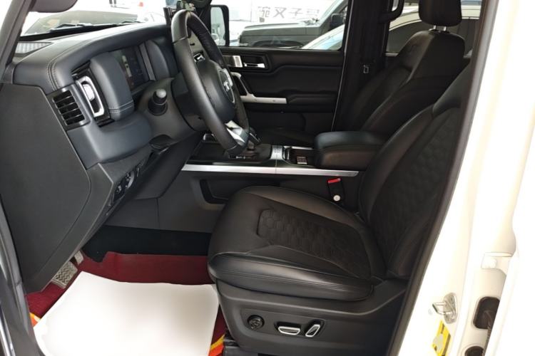 Used 212 T01 2024 2.0T Mechanic Left Front Seat