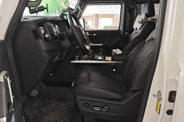 Used 212 T01 2024 2.0T Mechanic Left Front Seat